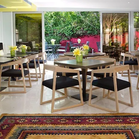 Aquamare And Rhodes City