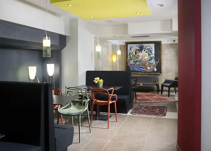 Aquamare And Rhodes City