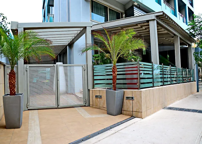 Aquamare And Rhodes City