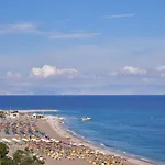 Aquamare And 4*